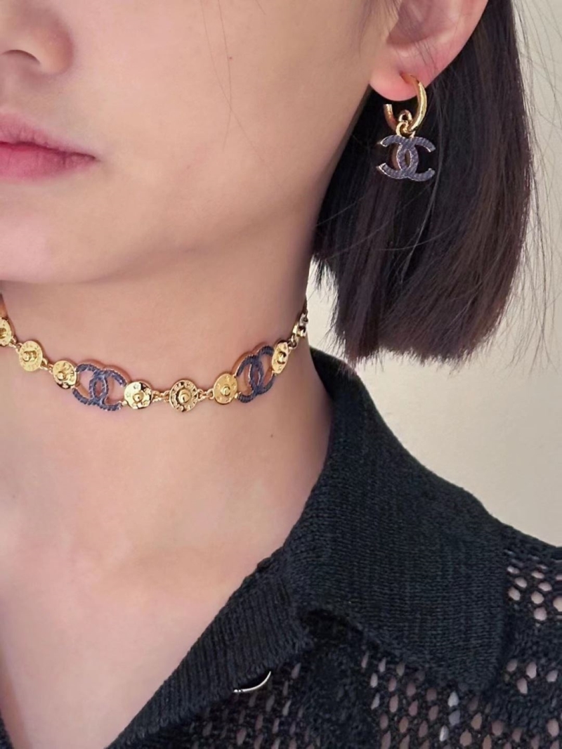 Ch**el earrings
